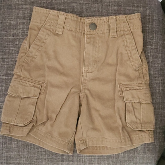 Shorts - Picture 2 of 4